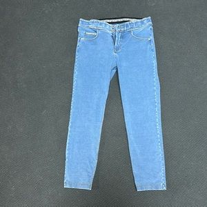 Only worn once. Can’t return them they are too big for me.